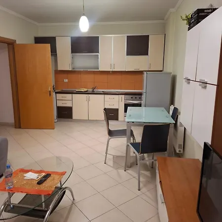 Apartment Pta - Spacious 2 - Balcony Tirana