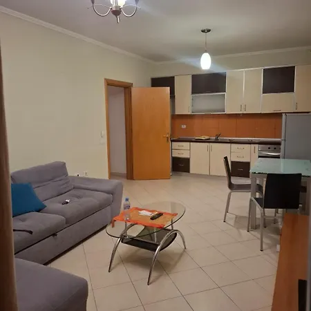Pta - Spacious 2 - Balcony Tirana